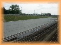 th_m2003051617050012.jpg 6.1K