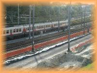 th_m2003101216400079.jpg 7.5K