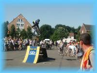 th_m200307190920120.jpg 7.2K