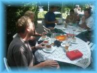 th_m2003072312180052.jpg 8.2K